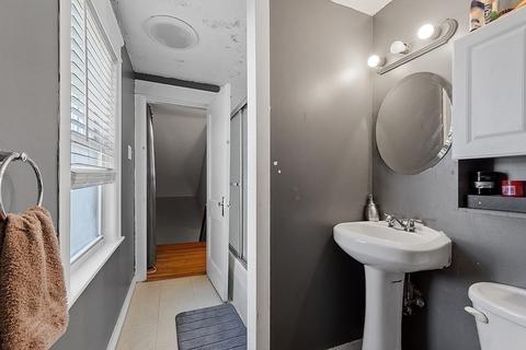207 Hamilton St, Worcester, MA 01604 photo 26