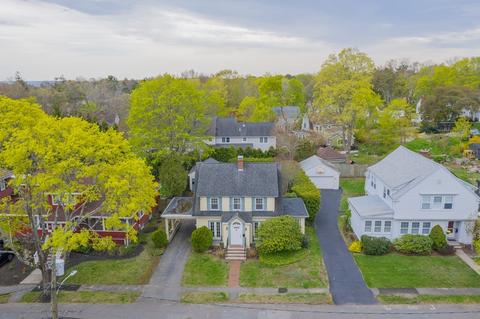 47 Pilgrim Rd, Marblehead, MA 01945 photo 1