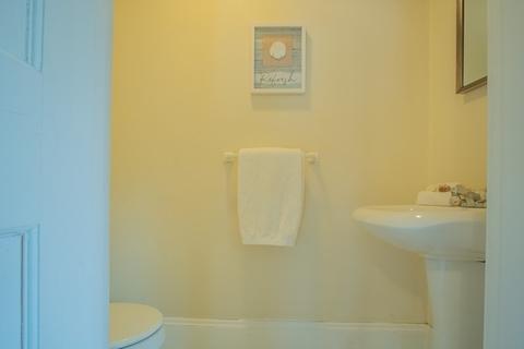 47 Pilgrim Rd, Marblehead, MA 01945 photo 16