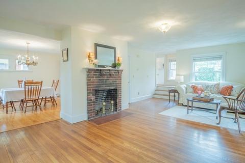 47 Pilgrim Rd, Marblehead, MA 01945 photo 5