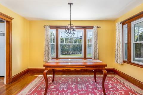 3 Laurel St, Marblehead, MA 01945 photo 9