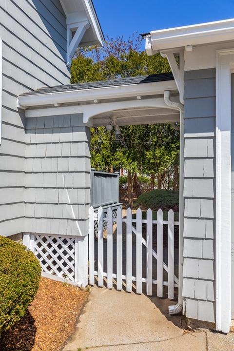 3 Laurel St, Marblehead, MA 01945 photo 26