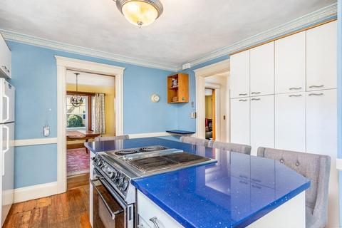 3 Laurel St, Marblehead, MA 01945 photo 13