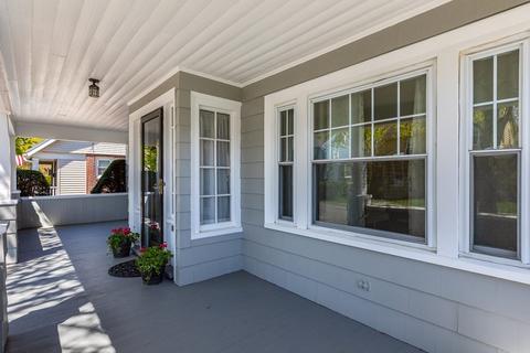3 Laurel St, Marblehead, MA 01945 photo 5