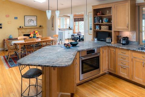5 Walnut St, Marblehead, MA 01945 photo 7