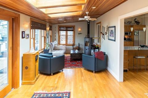 5 Walnut St, Marblehead, MA 01945 photo 11