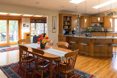 5 Walnut St, Marblehead, MA 01945 photo 10