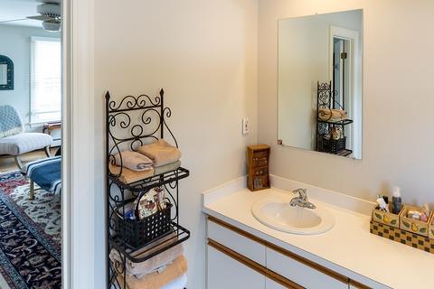 5 Walnut St, Marblehead, MA 01945 photo 17