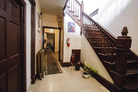 29 Locust St, Springfield, MA 01108 photo 5