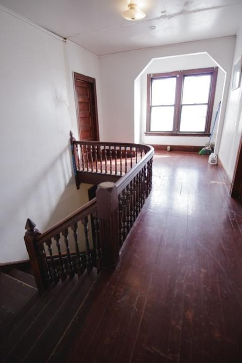 29 Locust St, Springfield, MA 01108 photo 6
