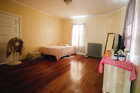 29 Locust St, Springfield, MA 01108 photo 9