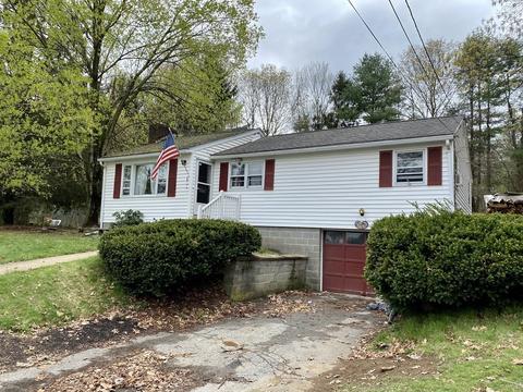 71 Southbridge Rd, Dudley, MA 01571 photo 3