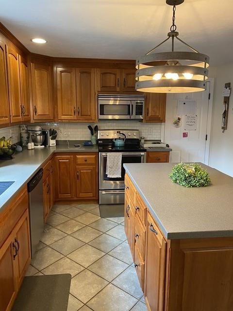 115 Sutton Rd, Webster, MA 01570 photo 5