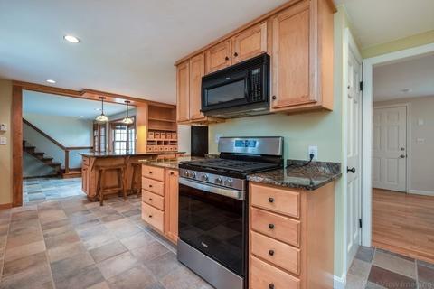14 Blanchard Rd, Harvard, MA 01451 photo 8