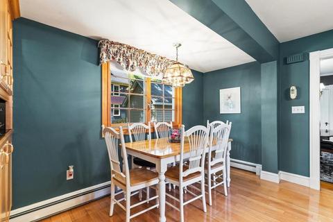 76 Mineral St, Reading, MA 01867 photo 11