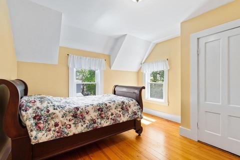 76 Mineral St, Reading, MA 01867 photo 19