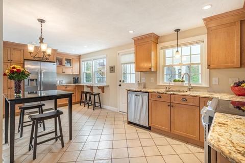 69 Intervale Ter, Reading, MA 01867 photo 8