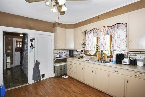 63 Whipple St, Worcester, MA 01607 photo 8