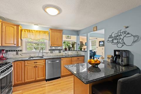 127 Waltham St, Maynard, MA 01754 photo 14