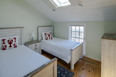 2 Milestone Way #-, Mashpee, MA 02649 photo 10