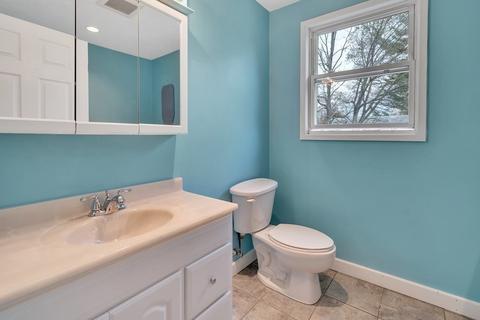 6 Caesar Pl, Billerica, MA 01821 photo 24