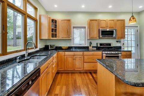 6 Caesar Pl, Billerica, MA 01821 photo 12