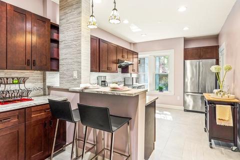 56 Marshal St #2, Brookline, MA 02446 photo 10