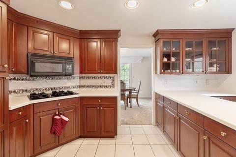 1 Willowbrook Dr, Framingham, MA 01702 photo 7