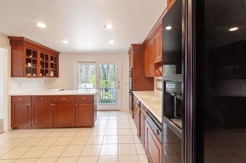 1 Willowbrook Dr, Framingham, MA 01702 photo 9