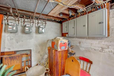 59 Pearl St, Everett, MA 02149 photo 35