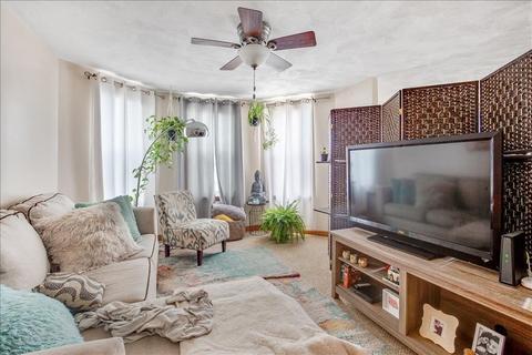 59 Pearl St, Everett, MA 02149 photo 2