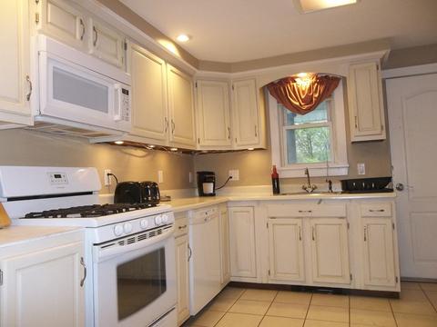 3 Viking Ter, Worcester, MA 01604 photo 3