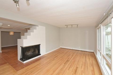 10 Tara Rd, Framingham, MA 01701 photo 20
