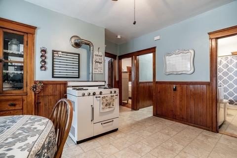 12 Kosta St, Worcester, MA 01607 photo 4