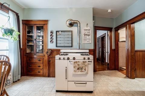 12 Kosta St, Worcester, MA 01607 photo 6