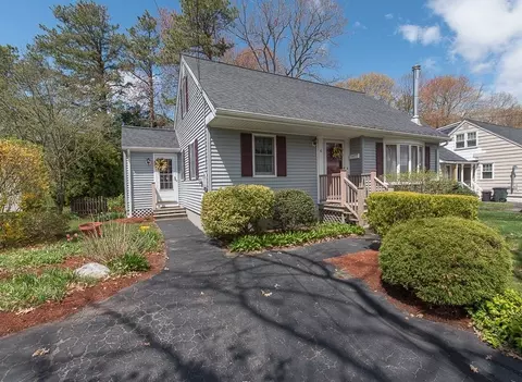 4 David Dr, Blackstone, MA 01504 photo 1