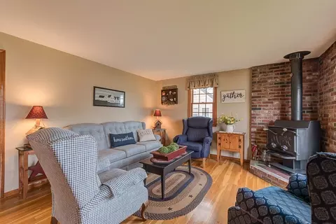 4 David Dr, Blackstone, MA 01504 photo 5