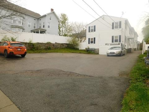 33 Hanover St, Fall River, MA 02720 photo 7