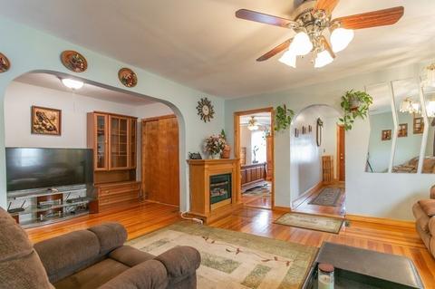 67 Park St, Chicopee, MA 01013 photo 17