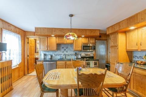 67 Park St, Chicopee, MA 01013 photo 9