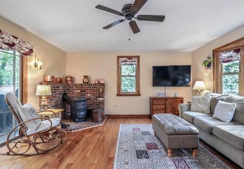 13 Eustis St, Marshfield, MA 02050 photo 5