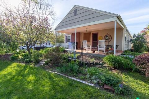 119 Bacon Rd, Springfield, MA 01119 photo 4