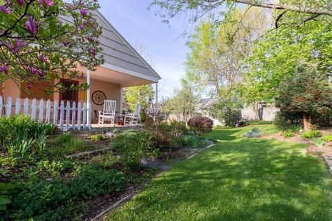 119 Bacon Rd, Springfield, MA 01119 photo 3