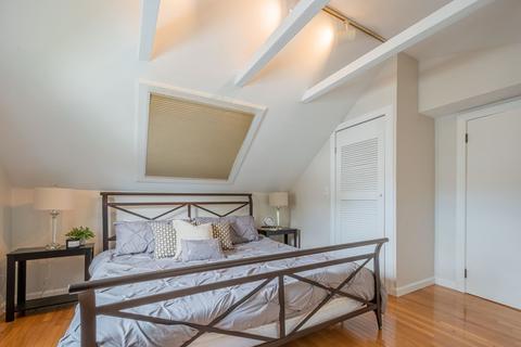 18 Eldred St, Lexington, MA 02420 photo 27