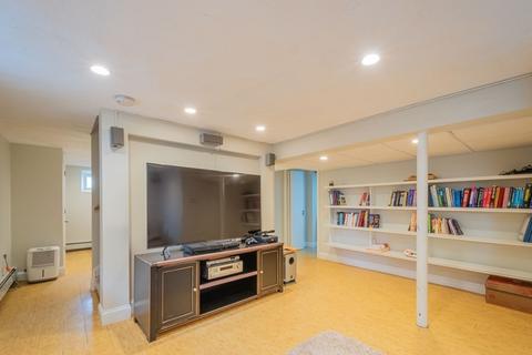 18 Eldred St, Lexington, MA 02420 photo 33
