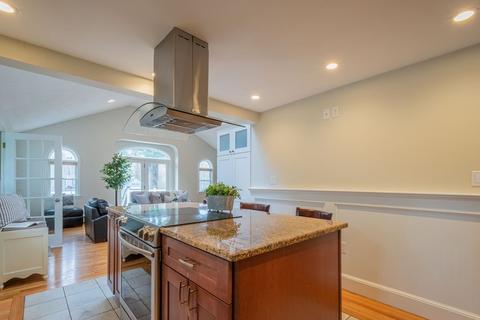18 Eldred St, Lexington, MA 02420 photo 11