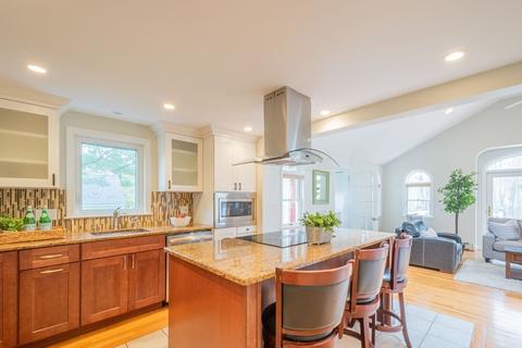 18 Eldred St, Lexington, MA 02420 photo 10