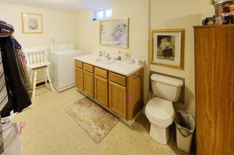 29 Pine Hill Rd, Springfield, MA 01118 photo 21