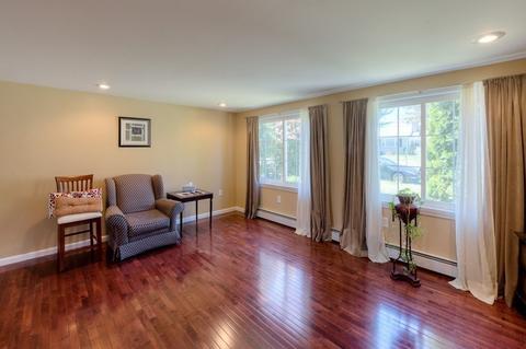 29 Pine Hill Rd, Springfield, MA 01118 photo 17