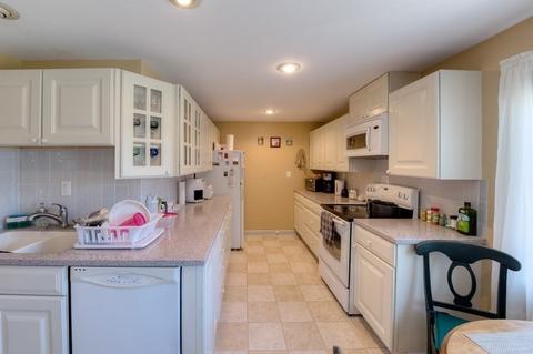 29 Pine Hill Rd, Springfield, MA 01118 photo 7